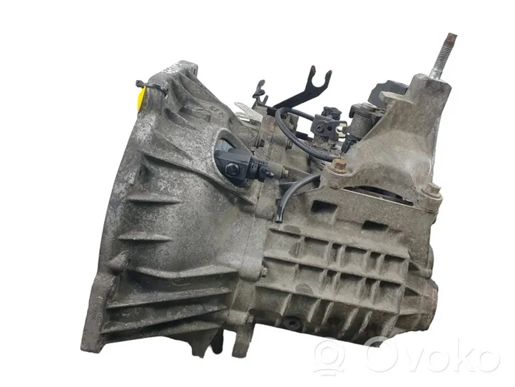 Ford Connect Mechaninė 5 pavarų dėžė 7T1R7002CB