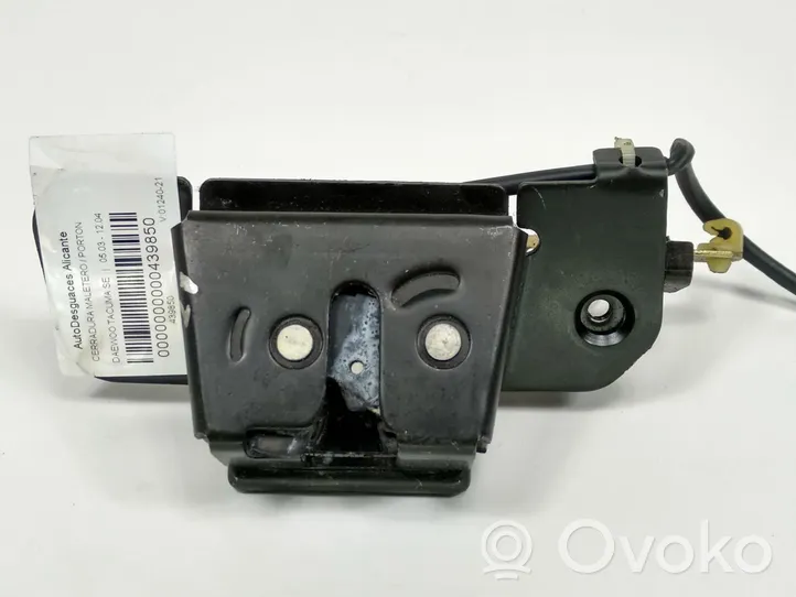 Daewoo Tacuma Tailgate lock latch 