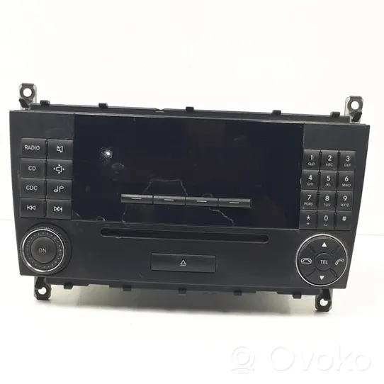 Mercedes-Benz C W203 Radija/ CD/DVD grotuvas/ navigacija A2038704589