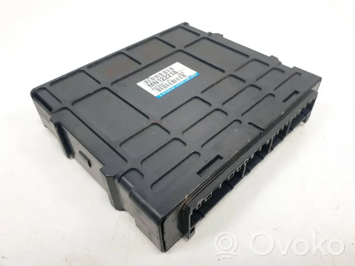 Mitsubishi Outlander Sterownik / Moduł ECU MN122218