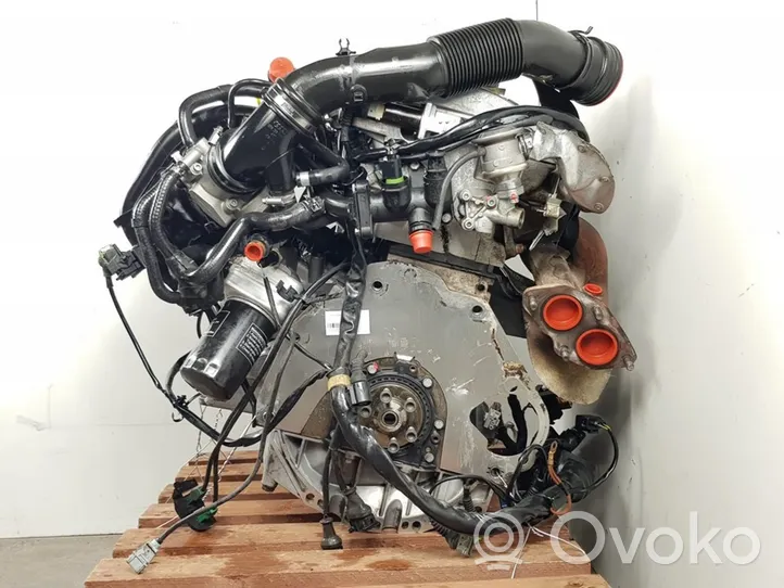 Audi A4 S4 B5 8D Moottori AVV