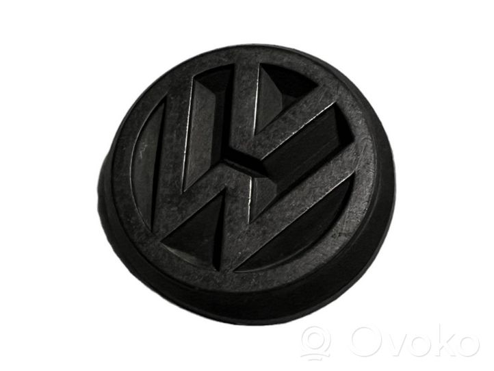 Volkswagen Golf II Mostrina con logo/emblema della casa automobilistica 191853601B