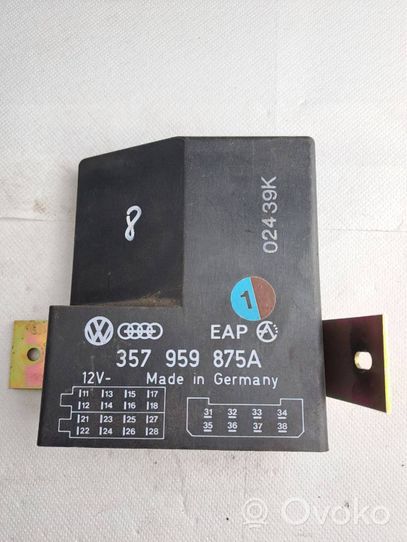 Volkswagen PASSAT B3 Door control unit/module 357959875A