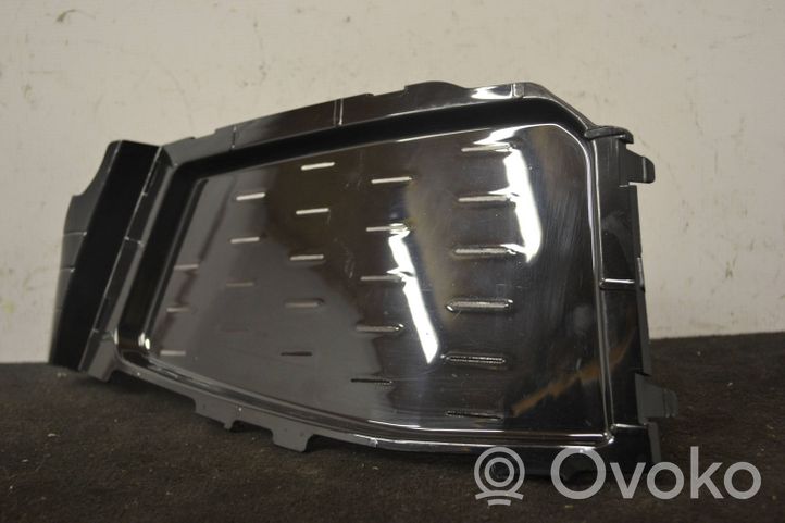 BMW 7 G11 G12 Kampinė priekinio bamperio dalis 8076415