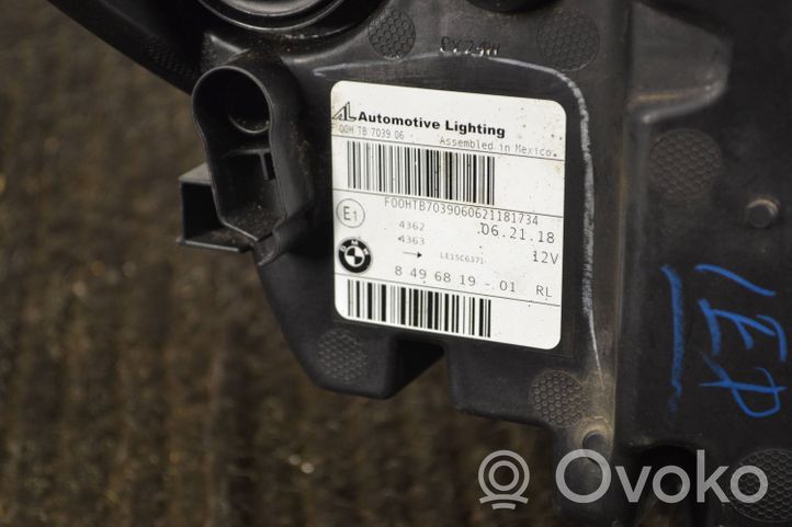 BMW X3 G01 Lampa przednia 8496819