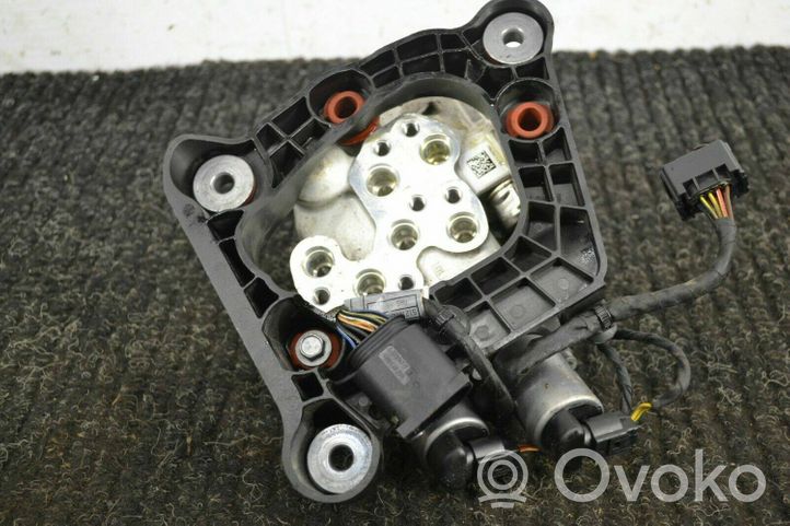 BMW 5 F10 F11 Air suspension compressor 6775258