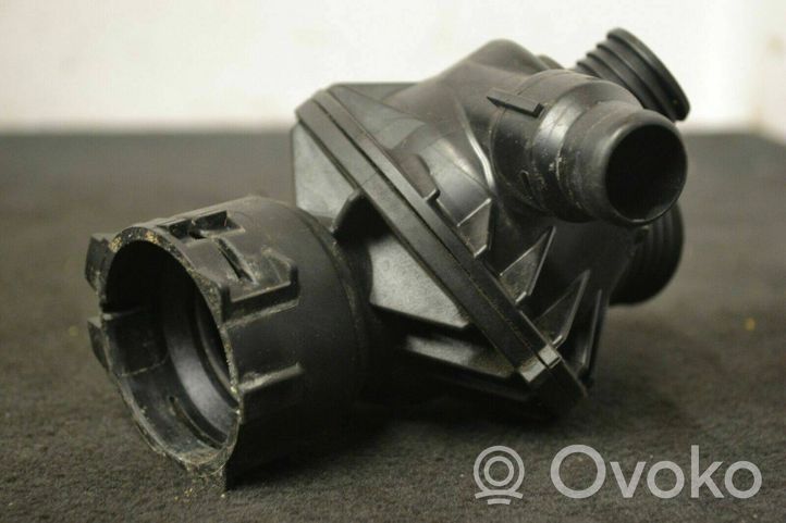 BMW 3 F30 F35 F31 Termostato/alloggiamento del termostato 2394968