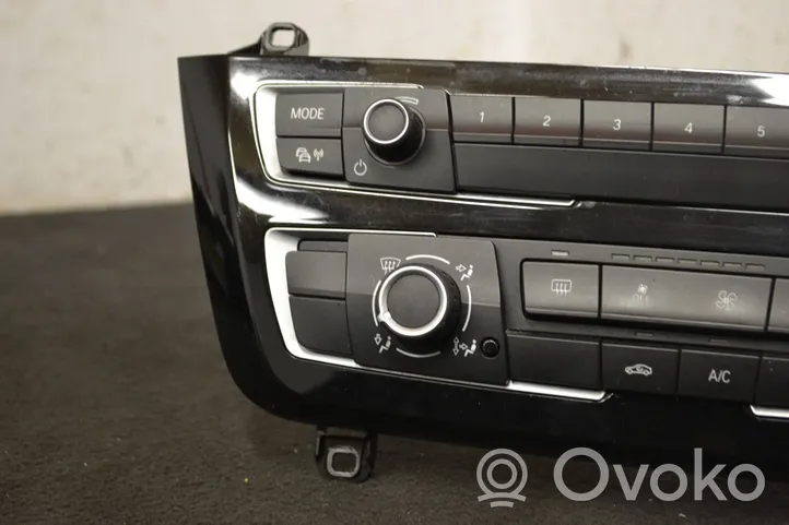 BMW 3 F30 F35 F31 Console centrale, commande chauffage/clim 6832884