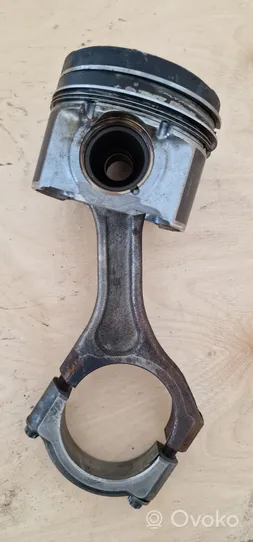 Subaru Outback Piston 