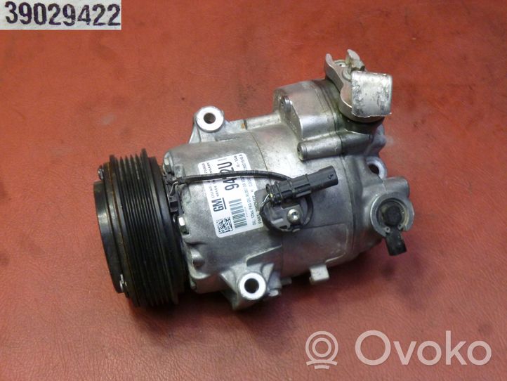 Opel Corsa E Kompresor / Sprężarka klimatyzacji A/C 39029422