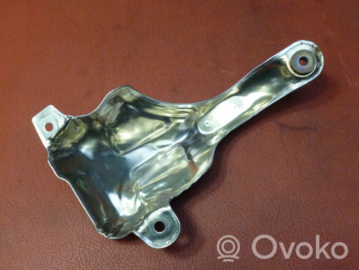 Ford Focus Bouclier thermique d'échappement H6BG6K733BA