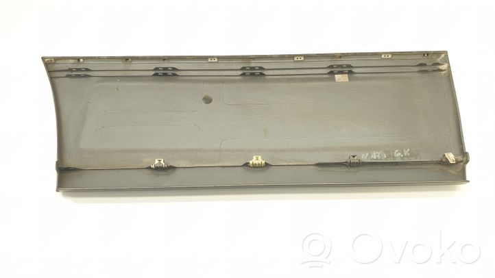 Mercedes-Benz E W124 Moulure de porte arrière 1246901740