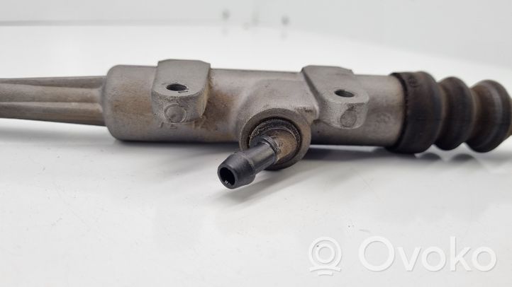 BMW 5 E34 Clutch master cylinder S5459A