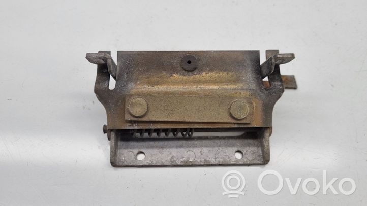 BMW 5 E28 Maniglia esterna per portiera anteriore 18087649