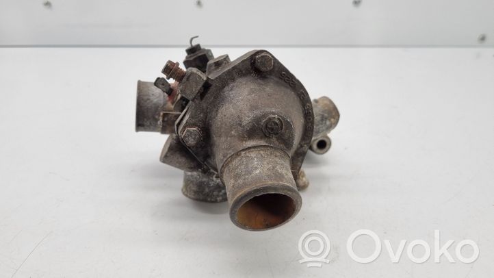 BMW 3 E30 Termostat / Obudowa termostatu 1265055