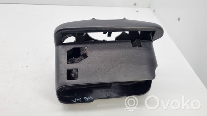 Volkswagen PASSAT B4 Garniture de colonne de volant 3A0953516G