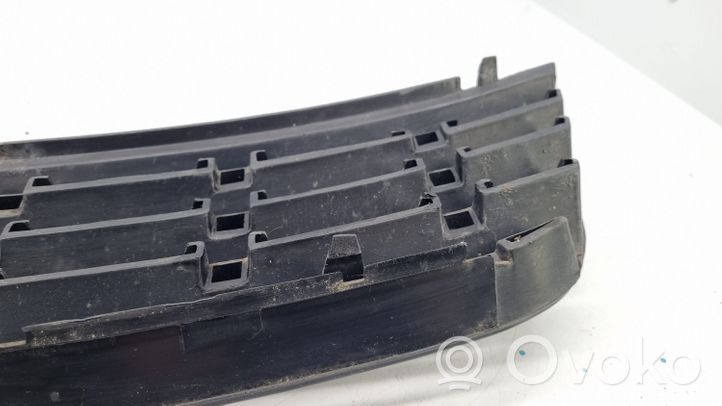 Volkswagen PASSAT B5 Front bumper upper radiator grill 