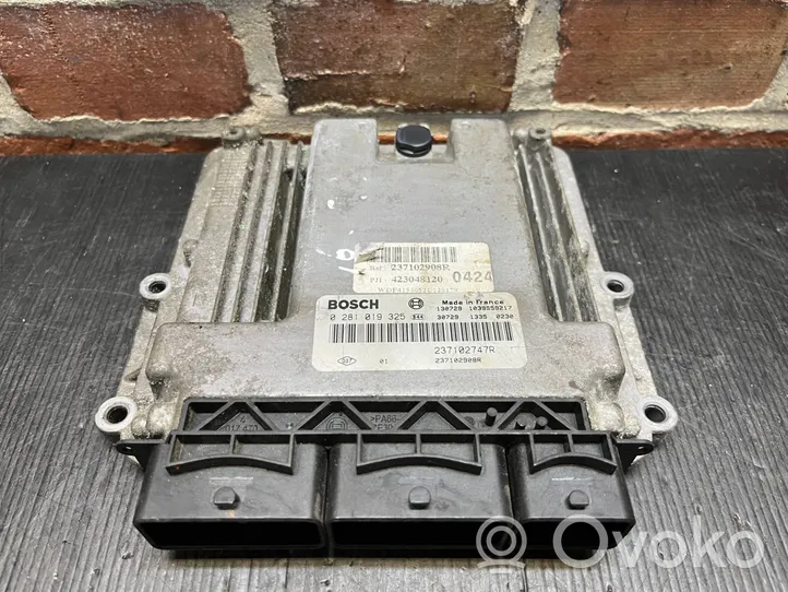 Renault Kangoo II Calculateur moteur ECU 237102747R