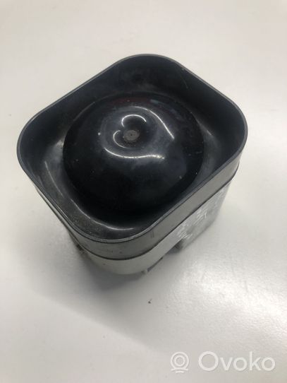 Volvo S60 Alarm system siren 8637399