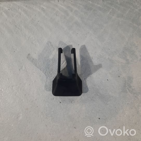 Toyota RAV 4 (XA40) Cache rail de siège conducteur avant 7213742050