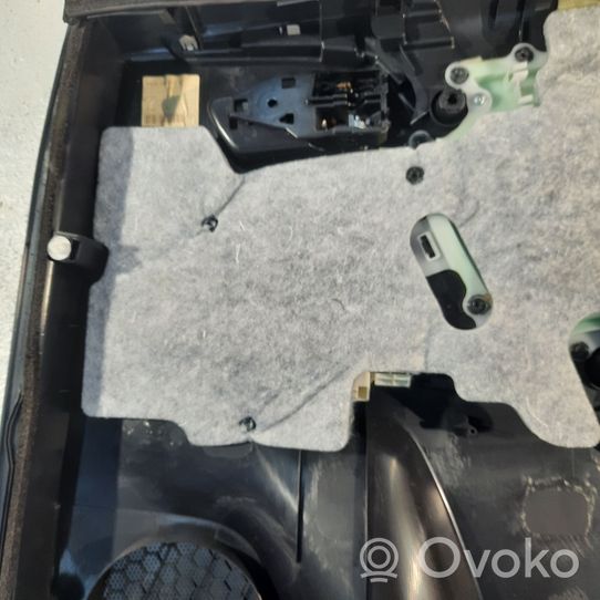 Toyota RAV 4 (XA40) Apmušimas galinių durų (obšifke) 67614X1B12