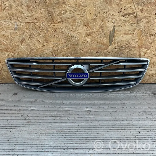 Volvo V70 Grille calandre supérieure de pare-chocs avant 31383595