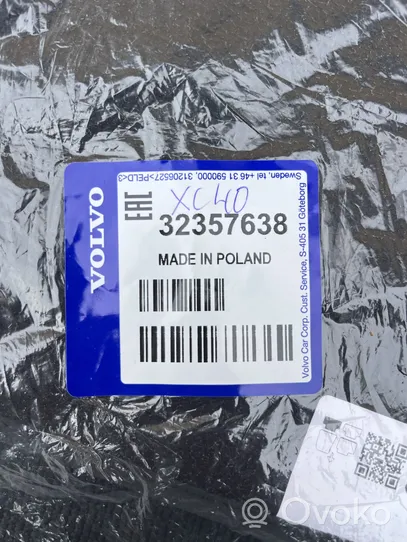 Volvo XC40 Car floor mat set 32357638