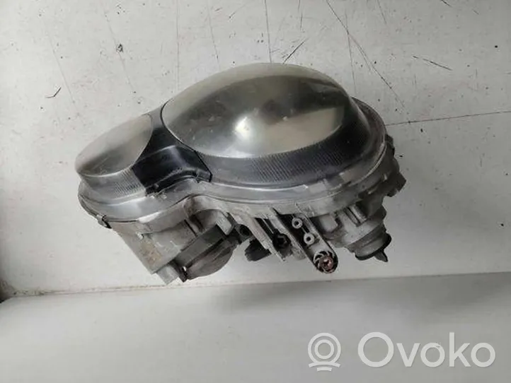 Mercedes-Benz C AMG W203 Lampa przednia BZ067B3W10