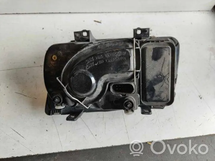 Volkswagen Bora Lampa przednia 083411106R