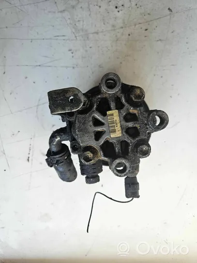 Toyota Avensis T220 Power steering pump 