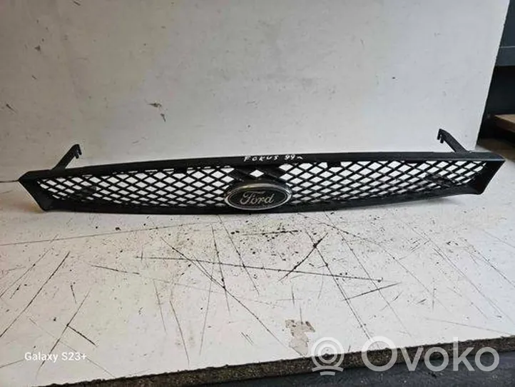 Ford Focus Griglia superiore del radiatore paraurti anteriore A31065