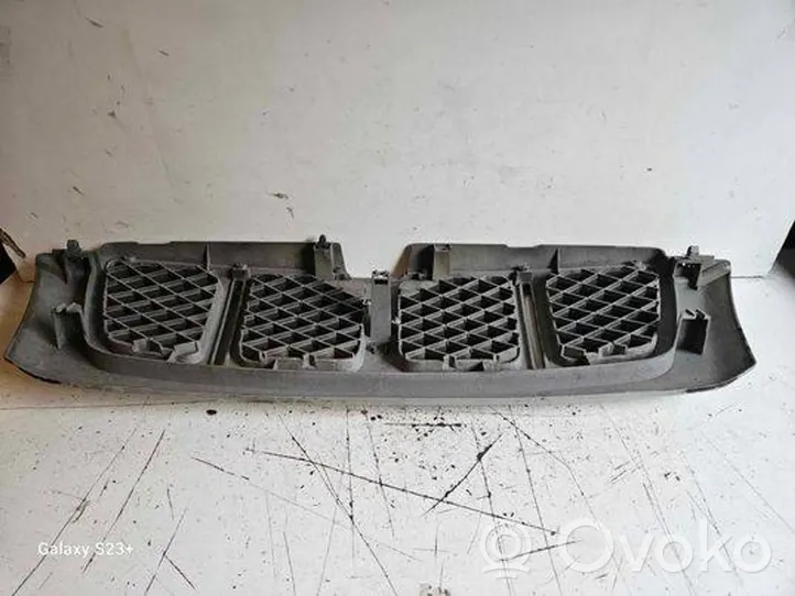 Subaru Forester SF Front bumper upper radiator grill 