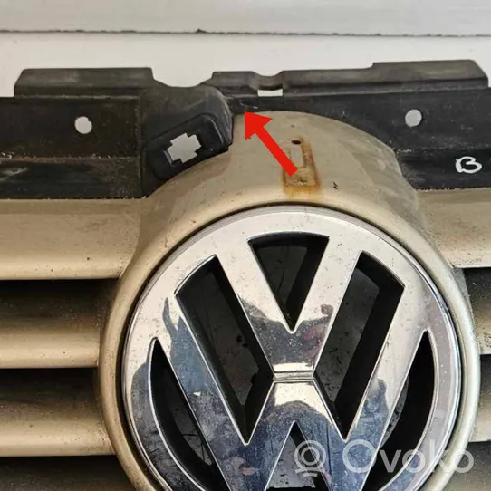 Volkswagen Bora Grille de calandre avant 1J5853655C