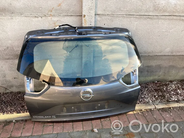 Opel Crossland X Lava-auton perälauta 