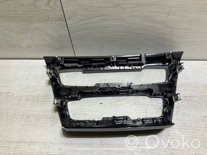 BMW X2 F39 Console centrale, commande chauffage/clim 9305907