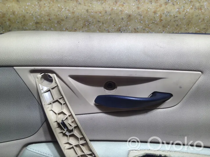 BMW X3 E83 Rivestimento del pannello della portiera anteriore 12180612194