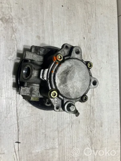 Mercedes-Benz CLK A208 C208 Ohjaustehostimen pumppu 0024662901