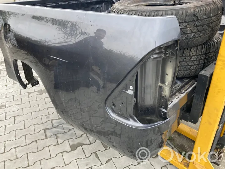 Toyota Hilux VIII Plateforme de camion (pickup) 82153256