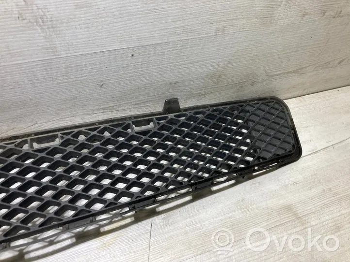 Mercedes-Benz C W204 Front bumper lower grill A2048851212