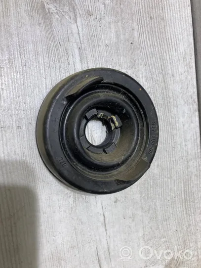 Toyota Yaris Cache-poussière de phare avant 93710809