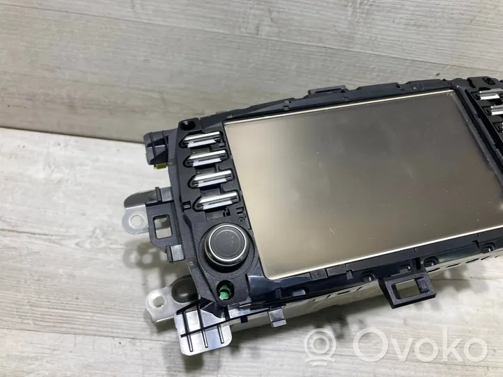 Toyota Yaris Panel / Radioodtwarzacz CD/DVD/GPS 86140-0D320