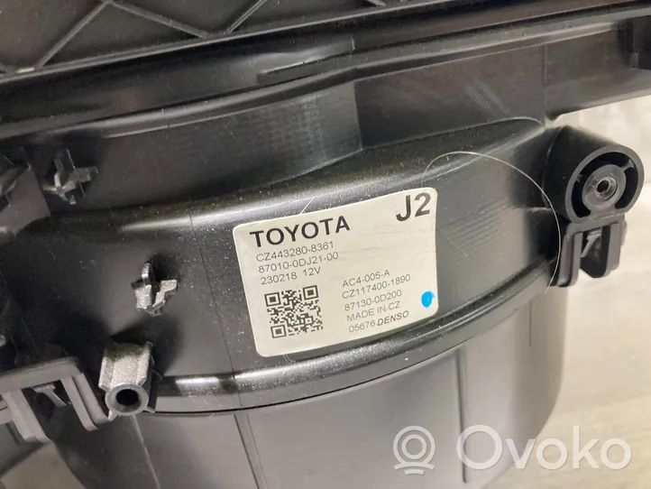 Toyota Yaris Sisälämmityksen ilmastoinnin korin kokoonpano 