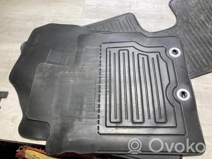 Toyota Yaris Kit tapis de sol auto PZ49KB0358BJ