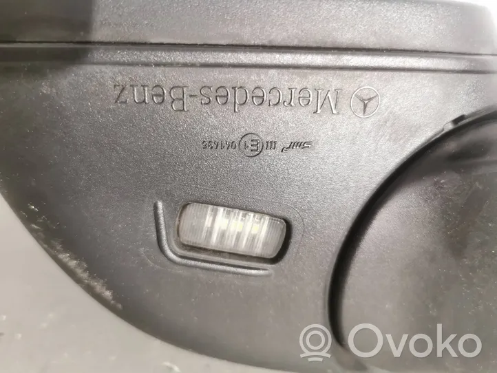 Mercedes-Benz A W177 AMG Etuoven sähköinen sivupeili A1778101100