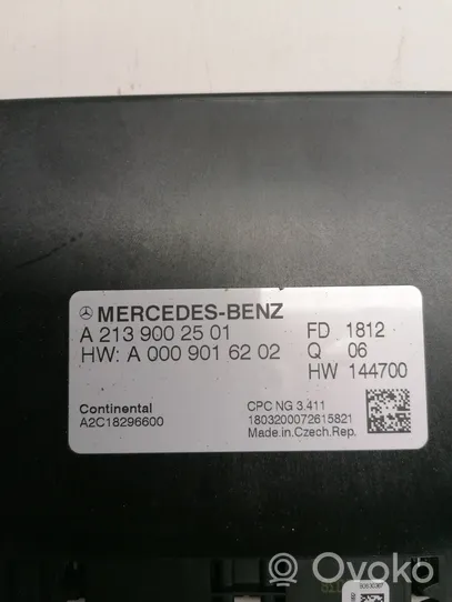 Mercedes-Benz E W213 Module de contrôle de boîte de vitesses ECU A2139002501