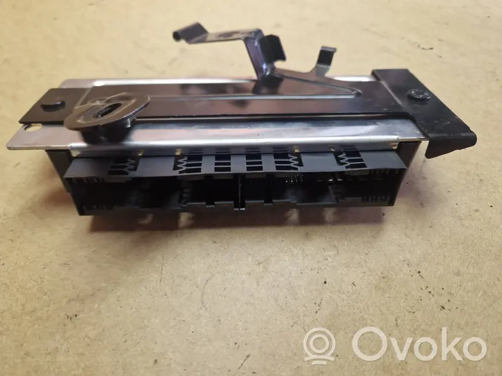 BMW 3 G20 G21 Module de commande suspension 2204120858