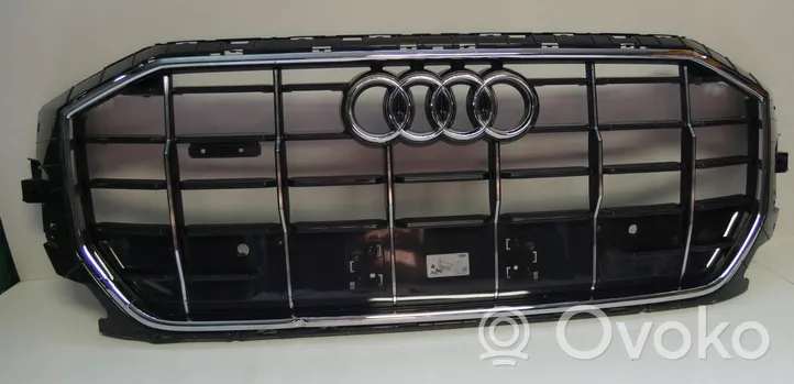 Audi Q8 Maskownica / Grill / Atrapa górna chłodnicy 4M8.853.651.AS