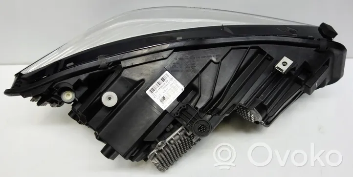 BMW 2 F45 Lampa przednia 8738641-04