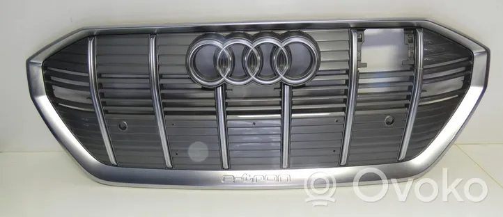 Audi e-tron Grille calandre supérieure de pare-chocs avant ATRAPA