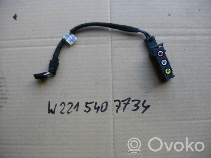 Mercedes-Benz S W221 AUX in-socket connector 2215407734